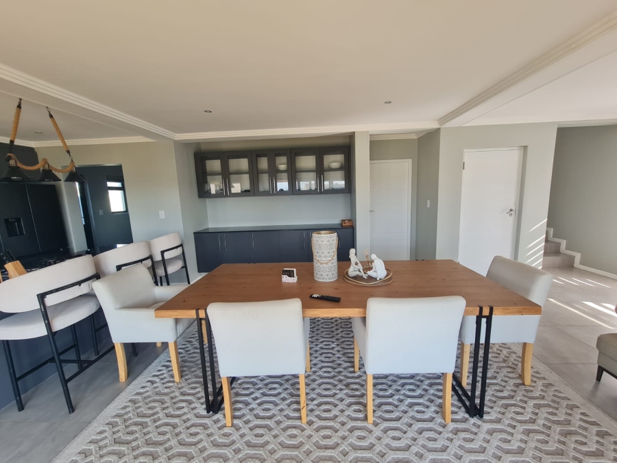 4 Bedroom Property for Sale in Kidds Beach Eastern Cape